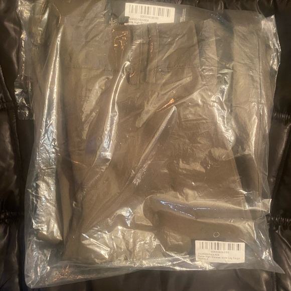 PLT high waisted cargo pants - Picture 6 of 7